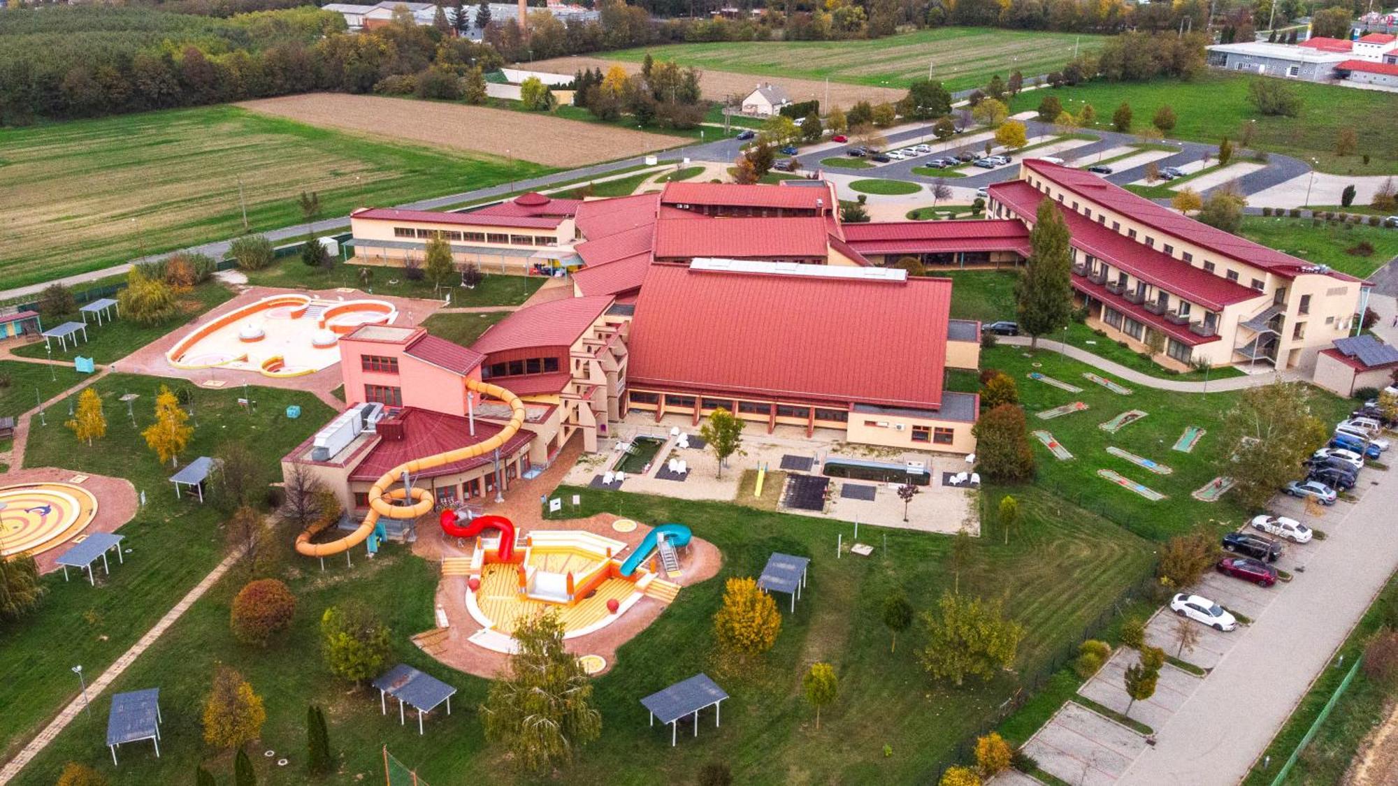 Vulkan Wellness Hotel & Camping Celldomolk Luaran gambar