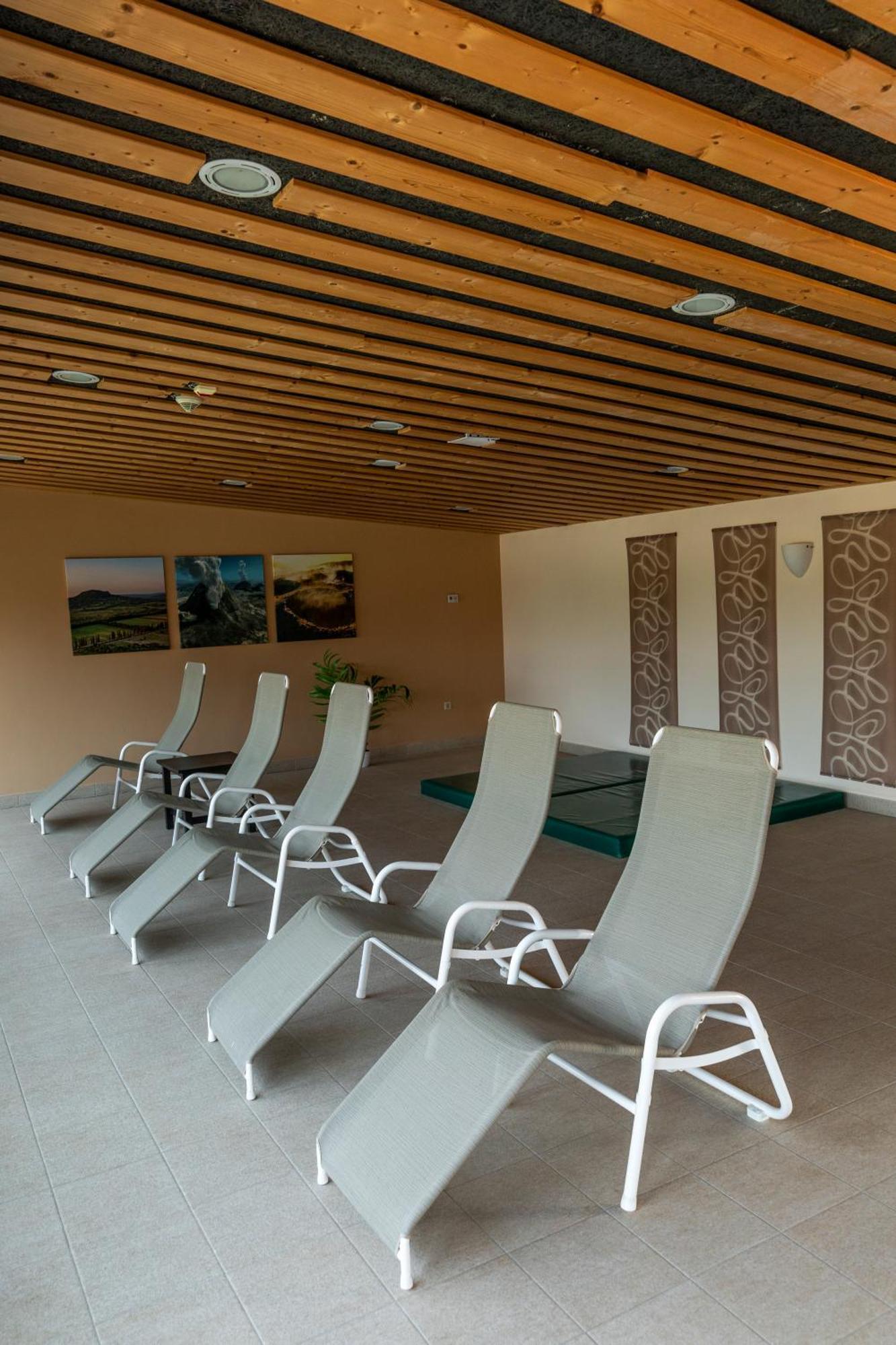 Vulkan Wellness Hotel & Camping Celldomolk Luaran gambar